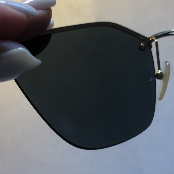 PRADA catwalk cateye polarized sunglasses - Picture 7 of 9